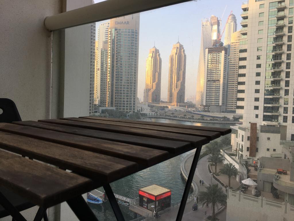 Higuests Vacation Homes - Marina Views Дубай Екстериор снимка